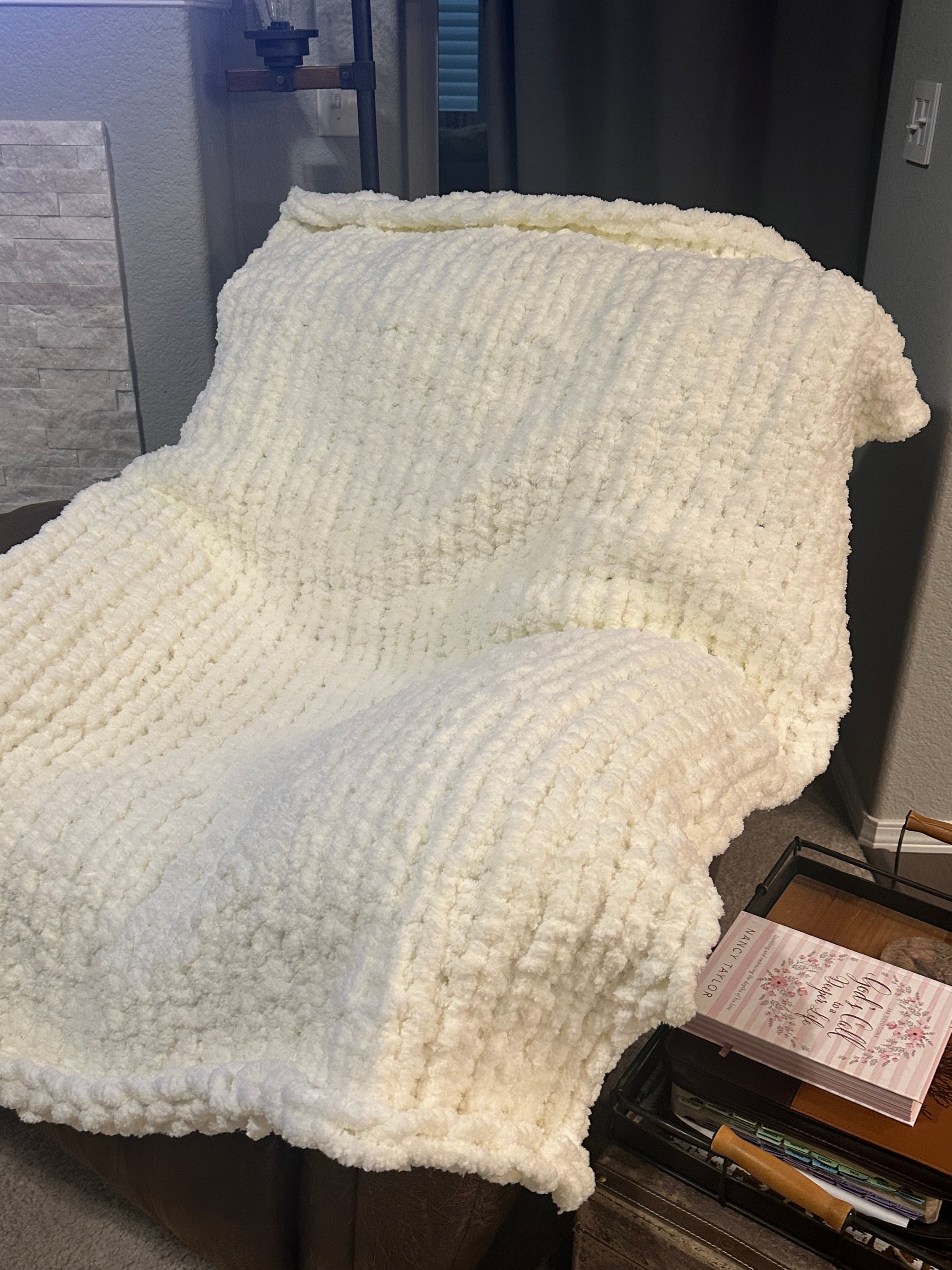 Finger-Knitted Chenille Chunky Blanket